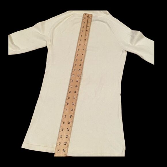 1213 Dolce Medium Turtleneck Cream Long Sleeves New - Picture 4 of 5